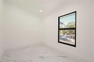 240 33rd Ave NE, Naples, FL 34120 - Photo 22
