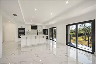 240 33rd Ave NE, Naples, FL 34120 - Photo 10