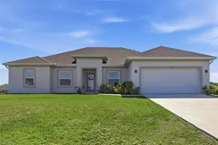 1025 NW 7th Pl, Cape Coral, FL 33993 - Photo 2