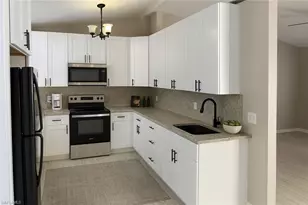 241 8th St SE, Naples, FL 34117 - Photo 36
