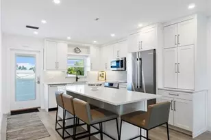 618 Broad Ave S, Naples, FL 34102 - Photo 4