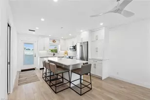 618 Broad Ave S, Naples, FL 34102 - Photo 2