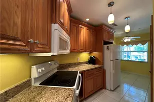 6820 Huntington Lakes Cir, Naples, FL 34119 - Photo 8