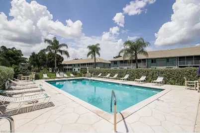 180 Furse Lakes Cir #E8, Naples, FL 34104 - Photo 2