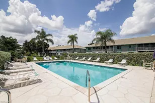 180 Furse Lakes Cir, Naples, FL 34104 - Photo 2