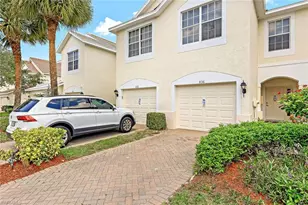 836 Hampton Cir, Naples, FL 34105 - Photo 2