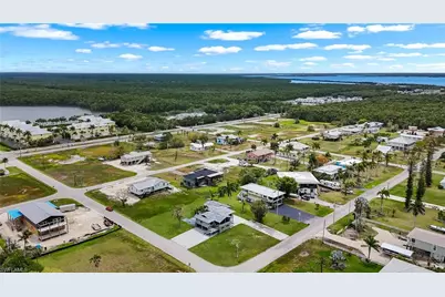 301 Allen Ave, Everglades City, FL 34139 - Photo 10