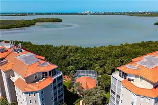 269 Vintage Bay Dr, Marco Island, FL 34145 - Photo 32