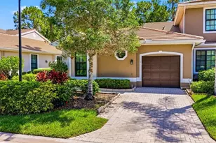 7550 Meadow Lakes Dr, Naples, FL 34104 - Photo 2