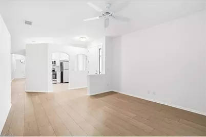 7550 Meadow Lakes Dr #4701, Naples, FL 34104 - Photo 12