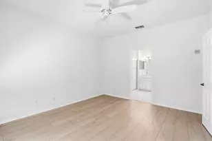 7550 Meadow Lakes Dr, Naples, FL 34104 - Photo 20