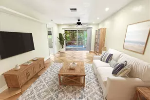 1025 Pine Isle Ln, Naples, FL 34112 - Photo 2