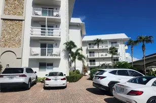3000 Gulf Shore Blvd N, Naples, FL 34103 - Photo 2