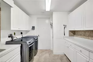 295 Grande Way, Naples, FL 34110 - Photo 28