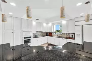 295 Grande Way, Naples, FL 34110 - Photo 10