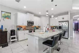 16329 Aberdeen Wy, Naples, FL 34110 - Photo 10