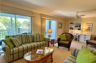 555 Park Shore Dr, Naples, FL 34103 - Photo 6