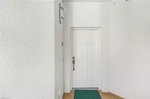 450 Launch Cir, Naples, FL 34108 - Photo 6