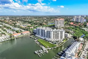450 Launch Cir, Naples, FL 34108 - Photo 34