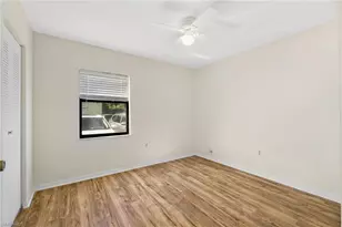 9270 Lake Park Dr, Fort Myers, FL 33919 - Photo 16