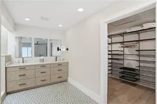 539 Bay Villas Ln, Naples, FL 34108 - Photo 28