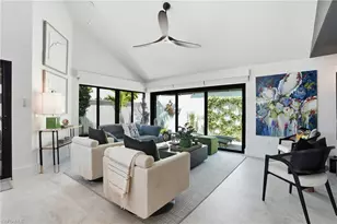539 Bay Villas Ln, Naples, FL 34108 - Photo 10