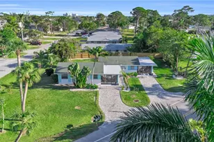 2134 Palm St, Naples, FL 34119 - Photo 24