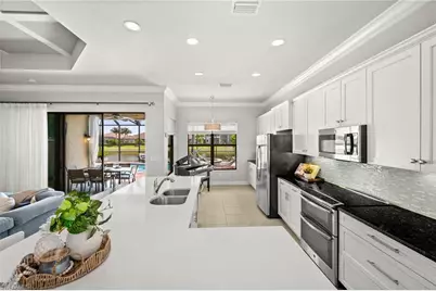 3454 Pacific Dr, Naples, FL 34119 - Photo 2