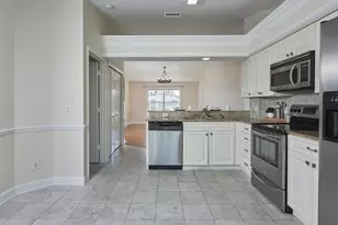 267 Quail Forest Blvd, Naples, FL 34105 - Photo 6