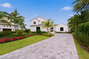 200 Bahia Point, Naples, FL 34103 - Photo 2