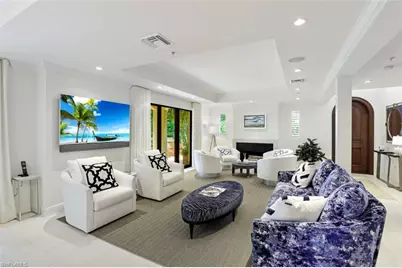 270 5th Ave S #H-2, Naples, FL 34102 - Photo 4