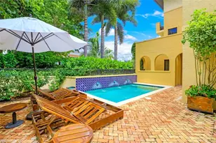 270 5th Ave S, Naples, FL 34102 - Photo 30