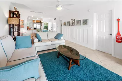 29 High Point Cir E #106, Naples, FL 34103 - Photo 8