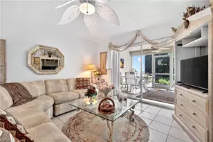 15395 Cedarwood Ln, Naples, FL 34110 - Photo 10