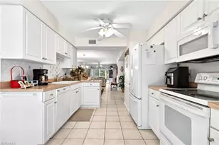 15395 Cedarwood Ln, Naples, FL 34110 - Photo 28