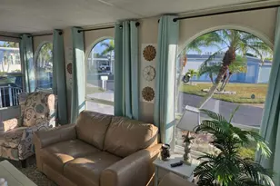 114 Elise Dr, Fort Myers, FL 33908 - Photo 6