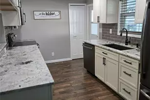 114 Elise Dr, Fort Myers, FL 33908 - Photo 12