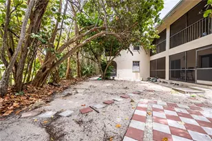 4300 Gulfstream Dr, Naples, FL 34112 - Photo 26
