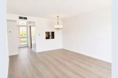 225 Turtle Lake Ct #210, Naples, FL 34105 - Photo 4