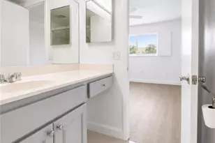 225 Turtle Lake Ct, Naples, FL 34105 - Photo 8