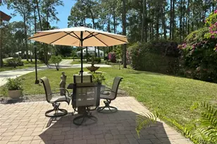 1156 Oakes Blvd, Naples, FL 34119 - Photo 2