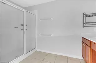 937 Hampton Cir, Naples, FL 34105 - Photo 12