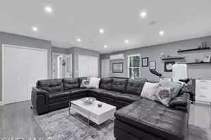 1902 Princess Ct, Naples, FL 34110 - Photo 24