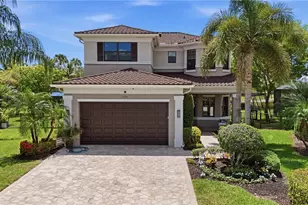 4220 Amelia Wy, Naples, FL 34119 - Photo 2