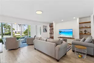 1910 Gulf Shore Blvd N, Naples, FL 34102 - Photo 10