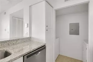 2214 Arbour Walk Cir, Naples, FL 34109 - Photo 8