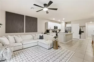 15453 Wildflower Cir, Naples, FL 34119 - Photo 4
