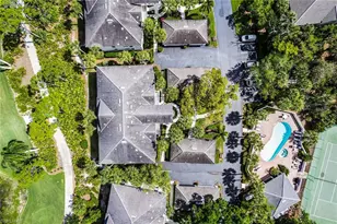 27175 Oakwood Lake Dr, Bonita Springs, FL 34134 - Photo 22