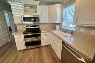 1509 Diamond Lake Cir, Naples, FL 34114 - Photo 12