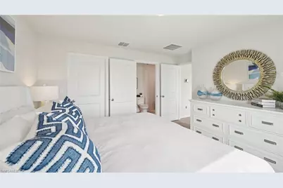 727 Newhall St E, Lehigh Acres, FL 33971 - Photo 12